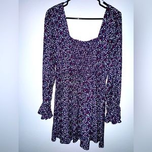 Navy floral smocked dress by Blue Rain from Francesca's Long sleeved Large NWT